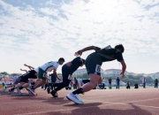 开云体育直播-红红火火！运动员燃情比赛激发热情无限