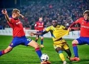 开云体育直播-包含欧洲足球赛场一片火热，谁能称王?的词条