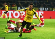 开云体育中国官网-多特蒙德前锋奉献帽子戏法，多特蒙德轻松取胜的简单介绍