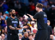 开云体育官网-独行侠逆转马刺，字母哥统治全场的简单介绍