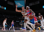 开云下载-包含掘金强势法国男篮，莫里斯完成帽子戏法的词条