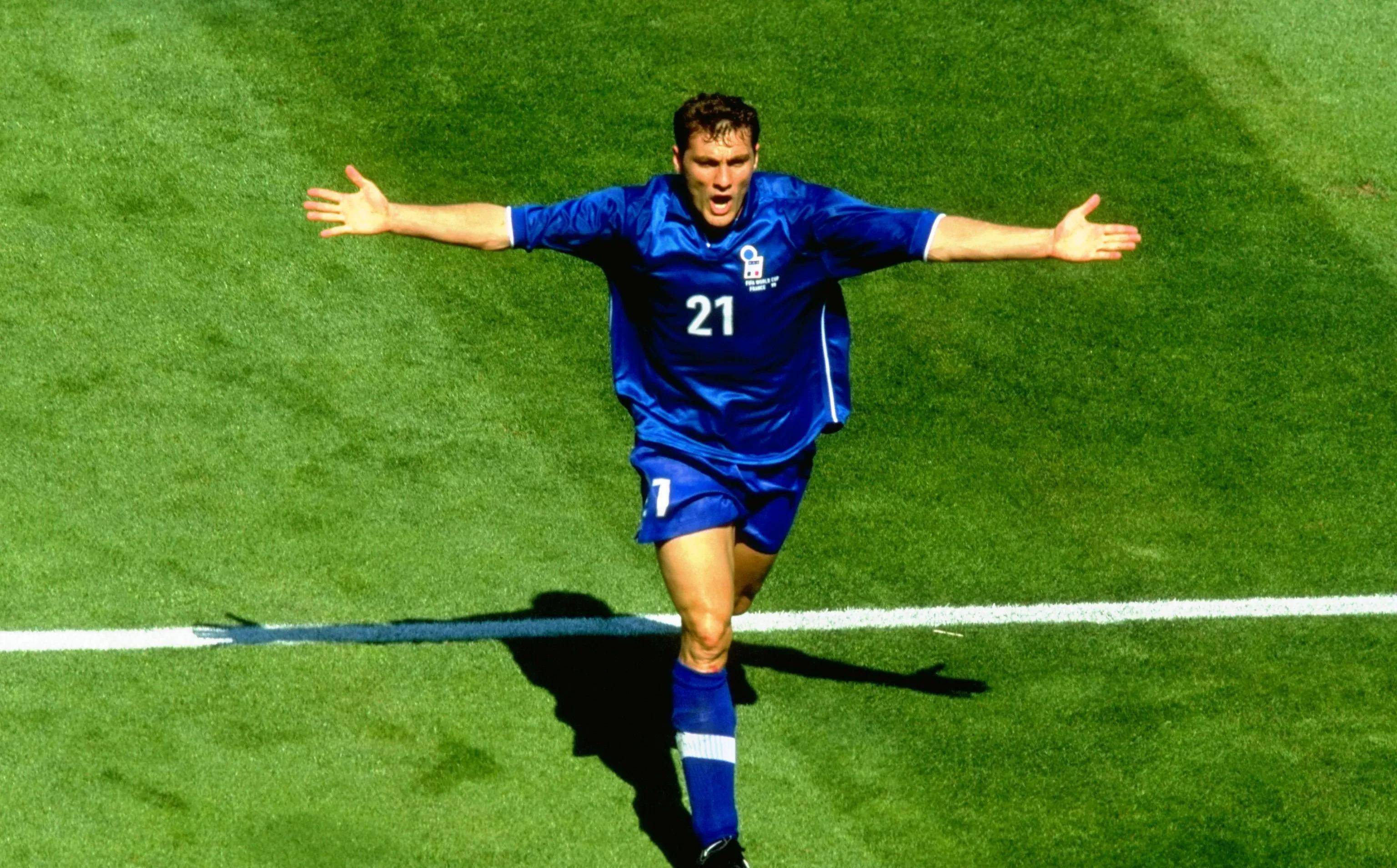 意大利足球锦标赛中球员们的出色表现