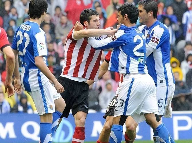 包含皇家社会逆袭,险胜对手暂时跻身前四的词条 包含皇家社会逆袭,险胜对手暂时跻身前四的词条