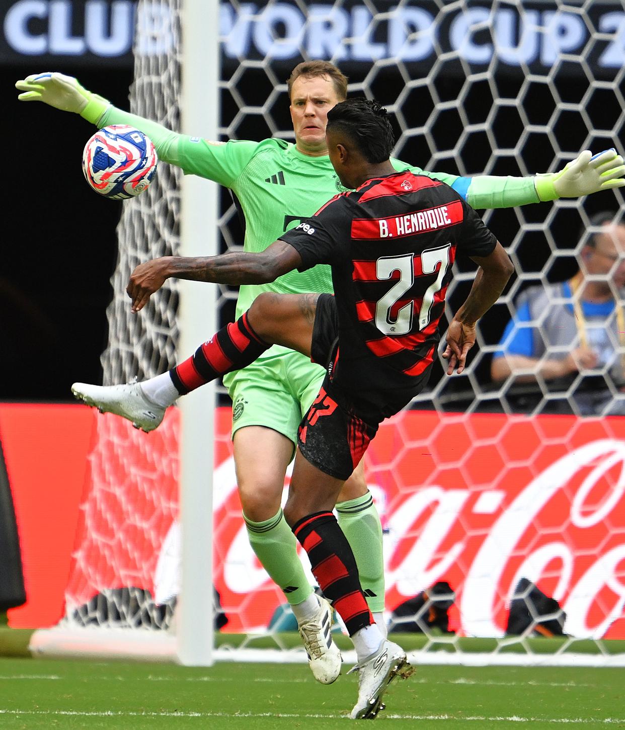 拜仁慕尼黑在比赛中展现强大实力，取得胜利