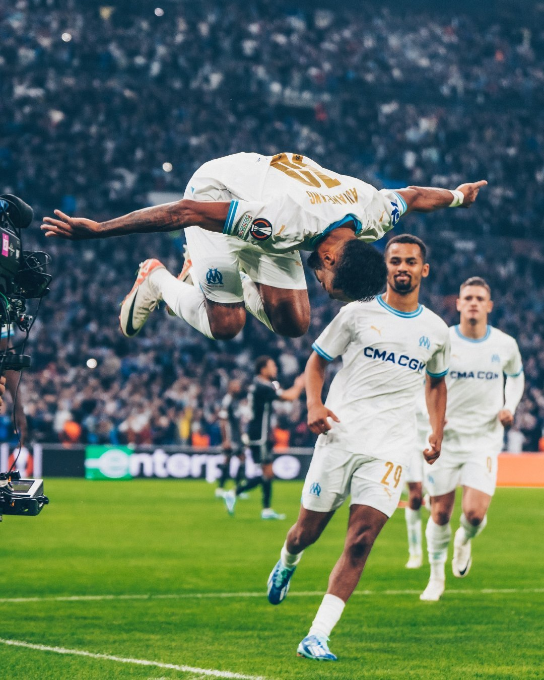 运动员巅峰对决！精彩不容错过的简单介绍