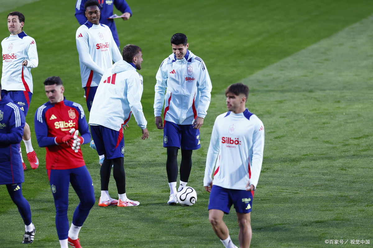 荷兰对阵意大利，激烈对决赛