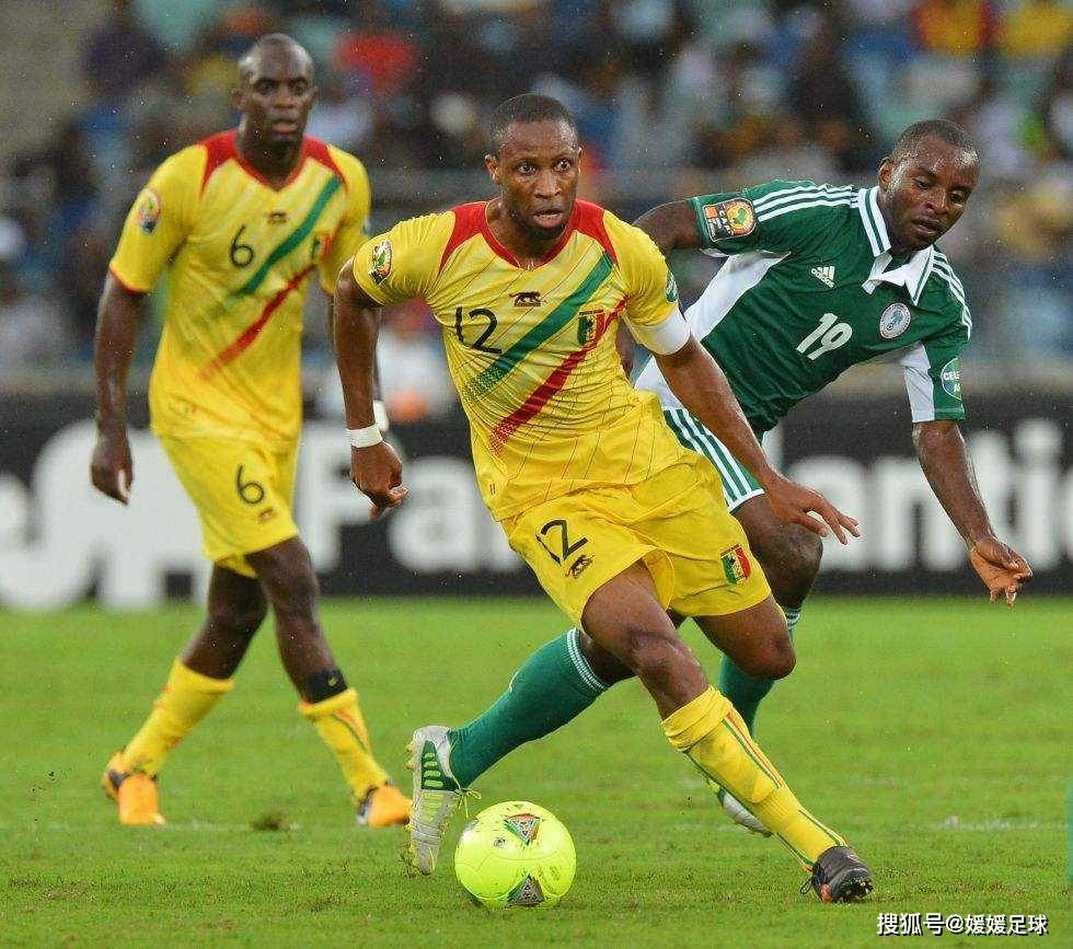 包含斯洛几内亚出线前景一片大好，晋升形势控制的词条