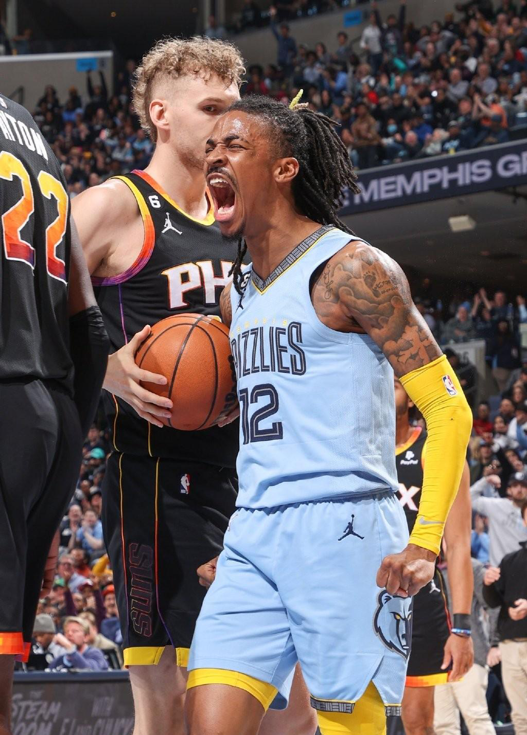 辽宁队轻取灰熊，克莱状态火热的简单介绍