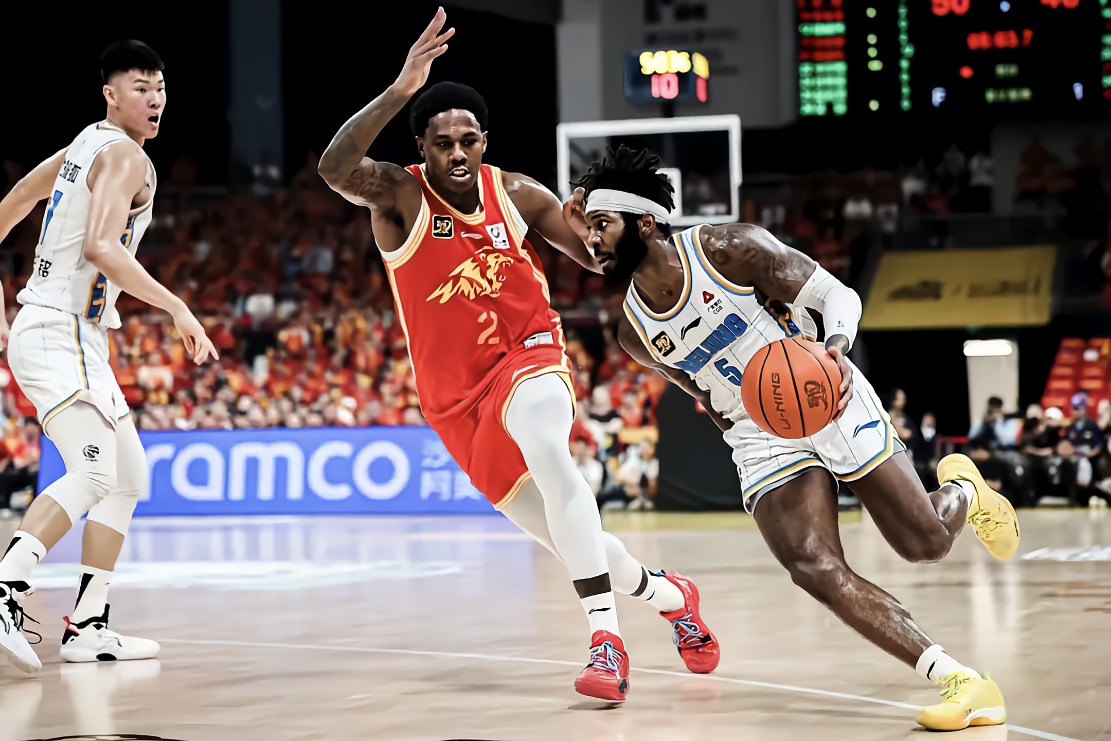 黄蜂力克美国男篮，拉文一己之力扛起全队的简单介绍