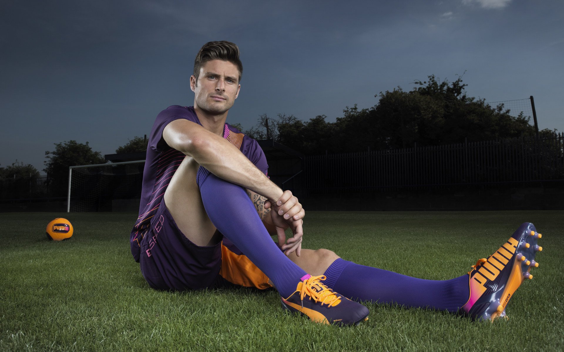 欧冠半决赛焦点战,亚特兰大生死战取胜尼斯,蓝黑军团创造历史